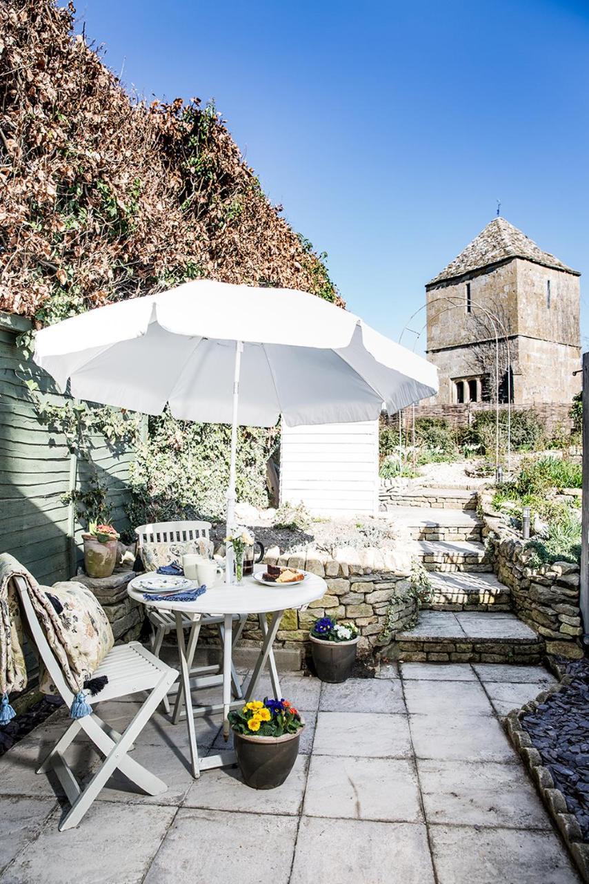 The Nook, Gretton Villa Exterior photo