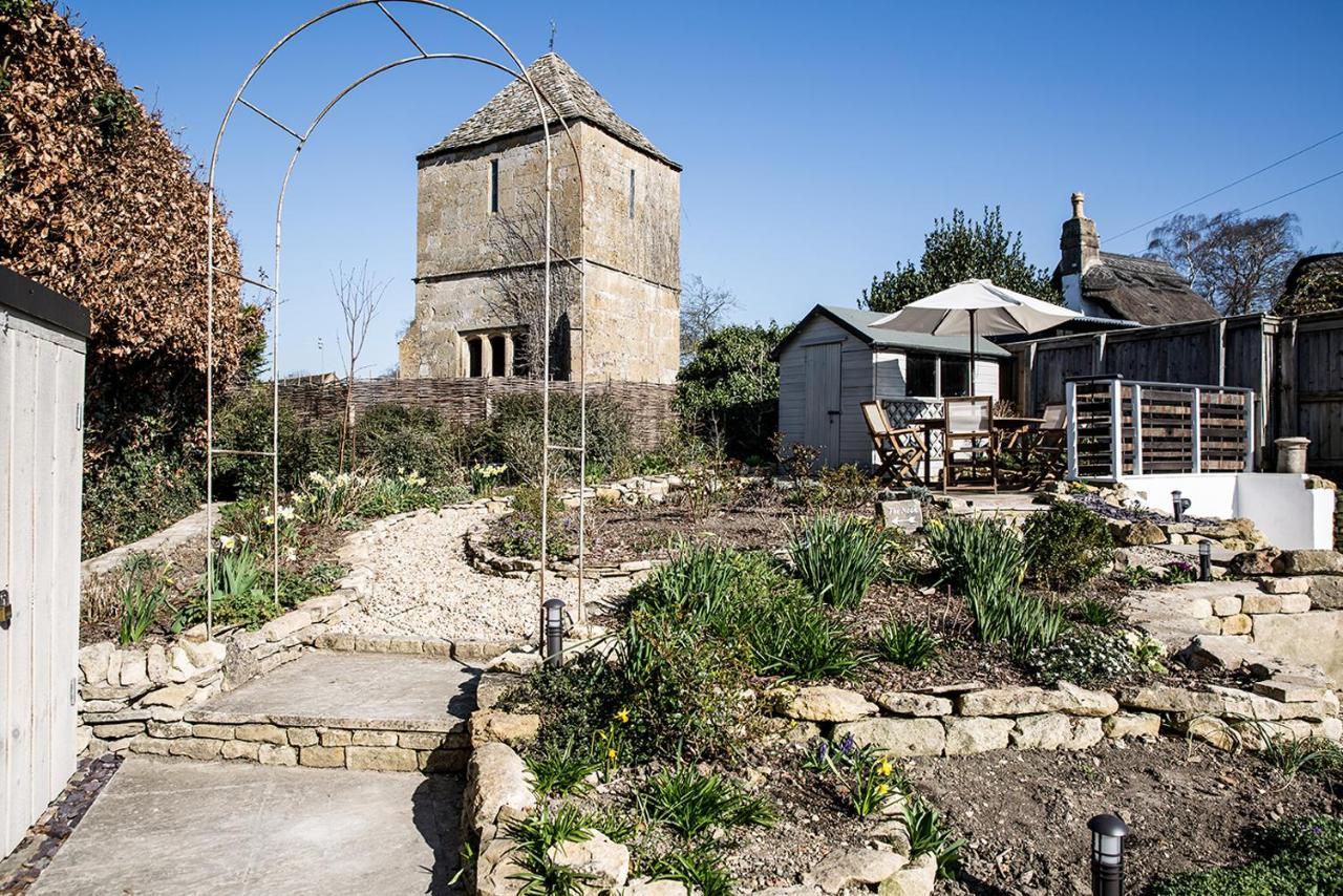 The Nook, Gretton Villa Exterior photo